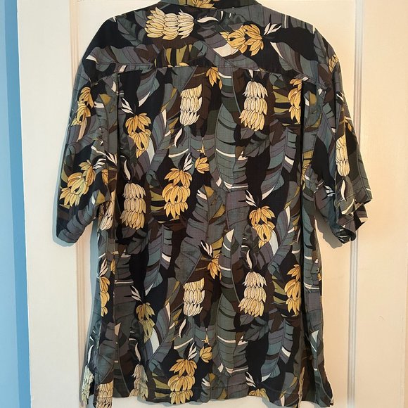 Tommy Bahama Hawaiian Shirt Size XL - Picture 6 of 7